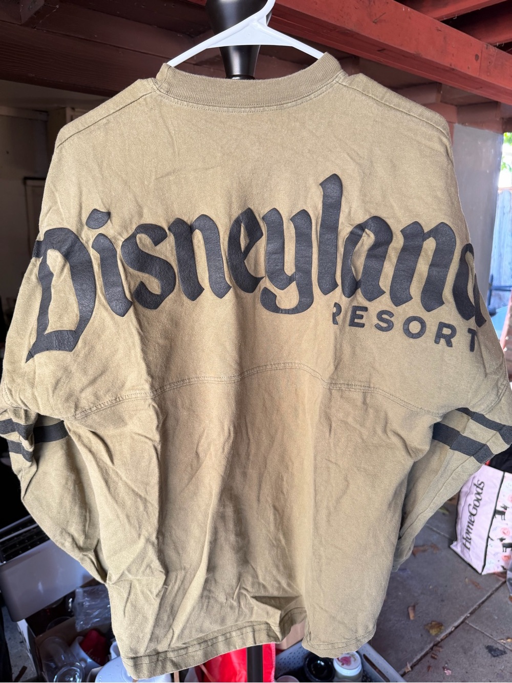 Disneyland spirit jersey in Olive